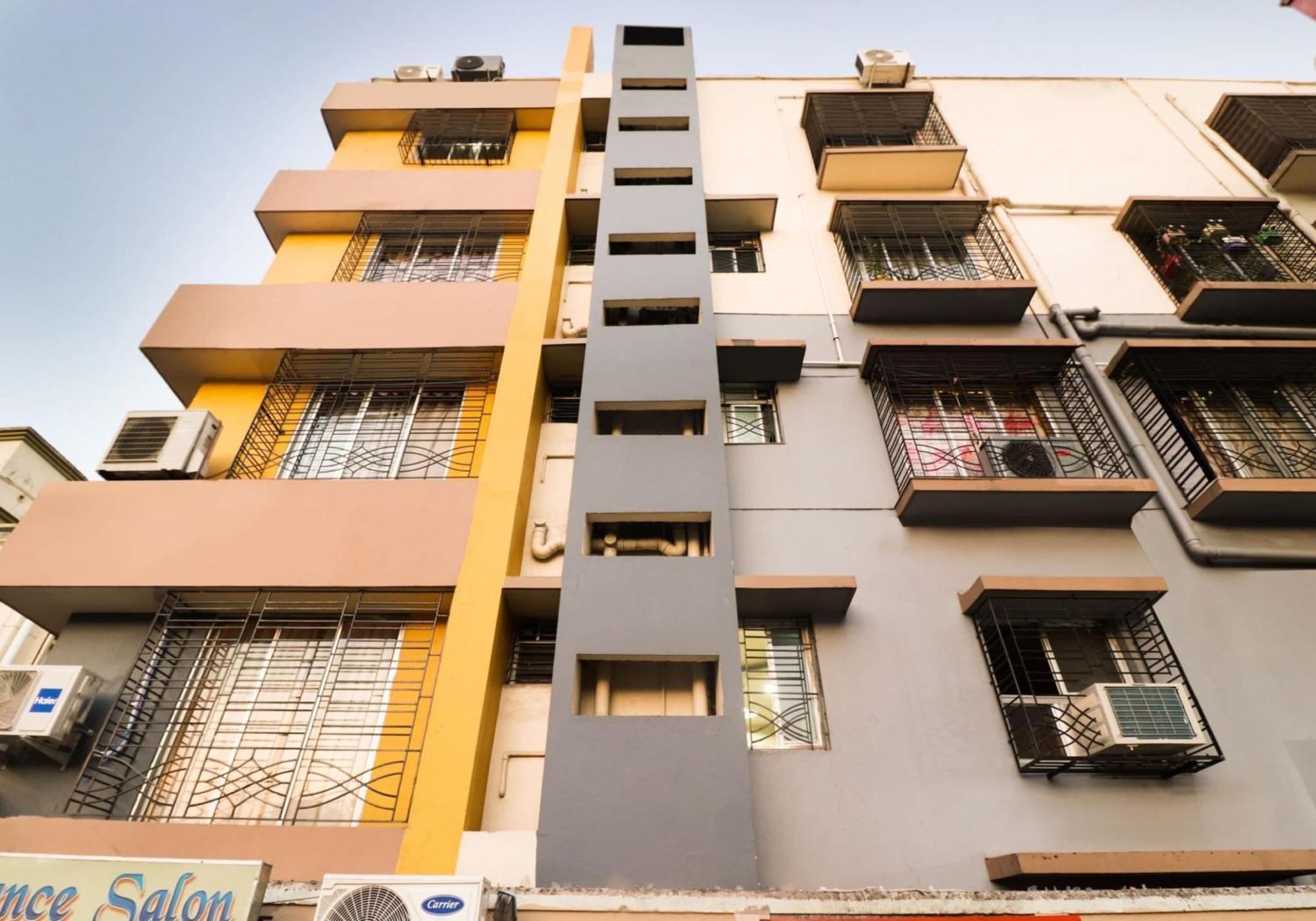 Hotel O Kuber Residency Near Birla Mandir Calcuta Exterior foto